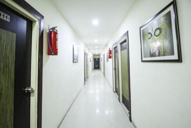 Hotel Royal Apple Ahmedabad Exterior foto