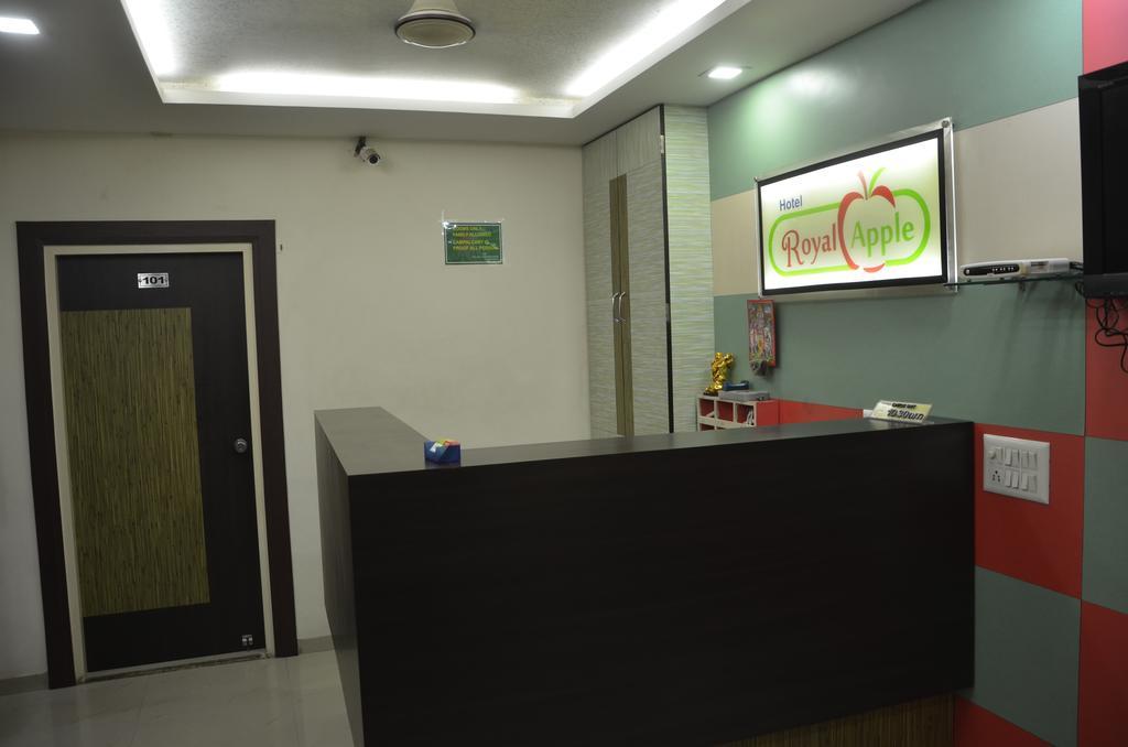 Hotel Royal Apple Ahmedabad Quarto foto